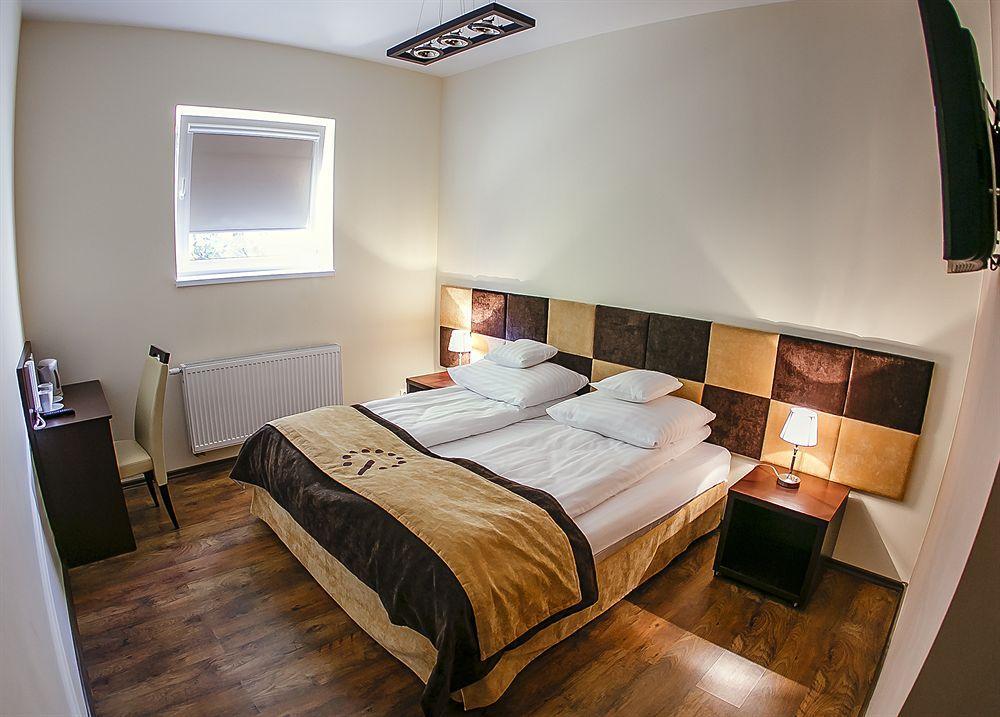 Boutique Hotel'S III Pilsudskiego Łódź Kültér fotó