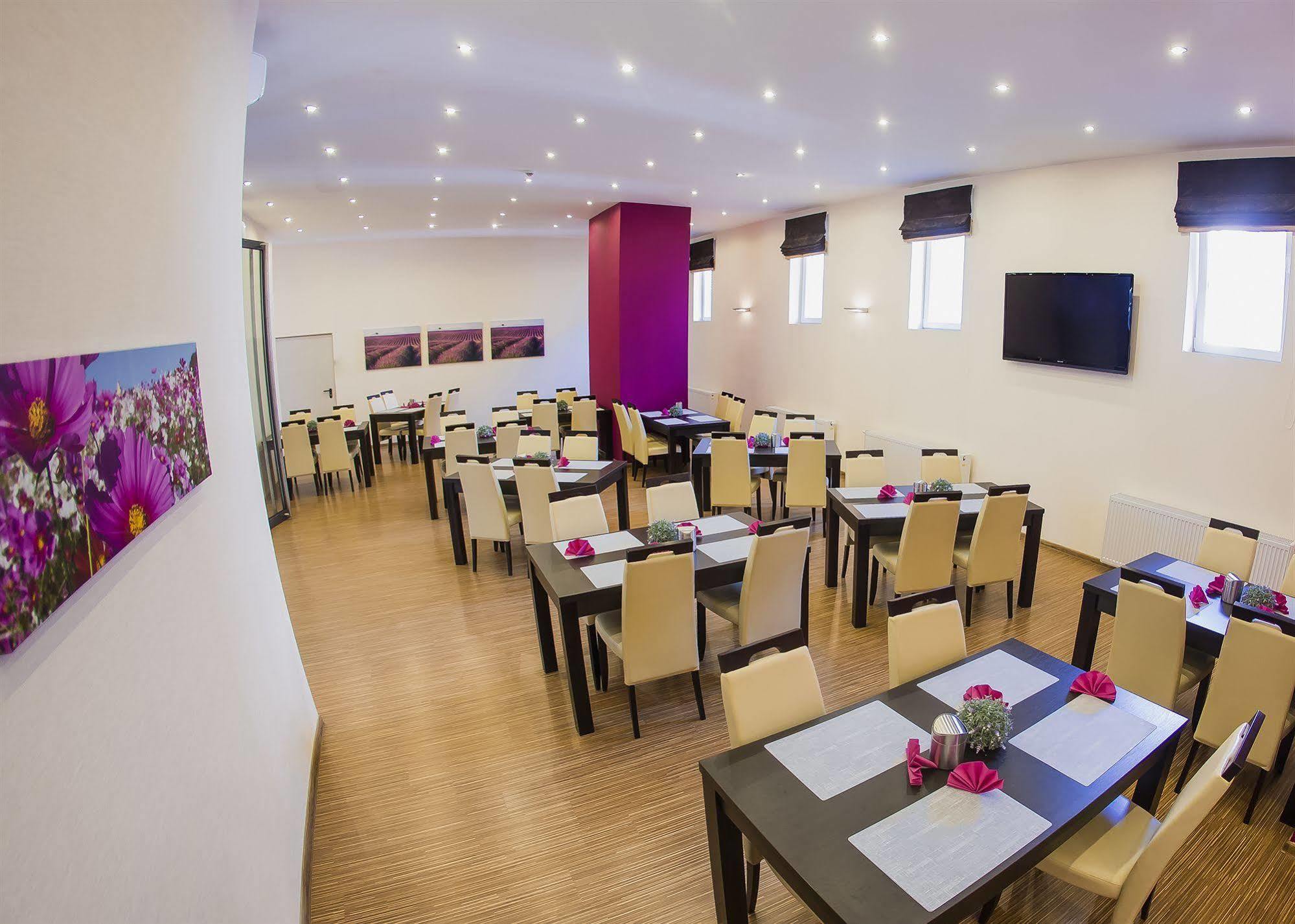 Boutique Hotel'S III Pilsudskiego Łódź Kültér fotó